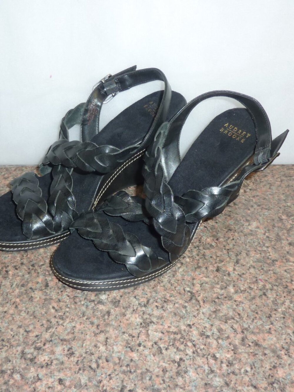 Audrey Brooke wedges black Tina Size 7M.